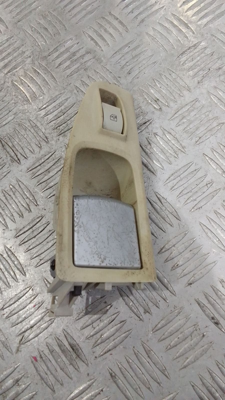 Дръжка врата Fiat Idea 2004г.(задна лява) Idea (2003-2012)