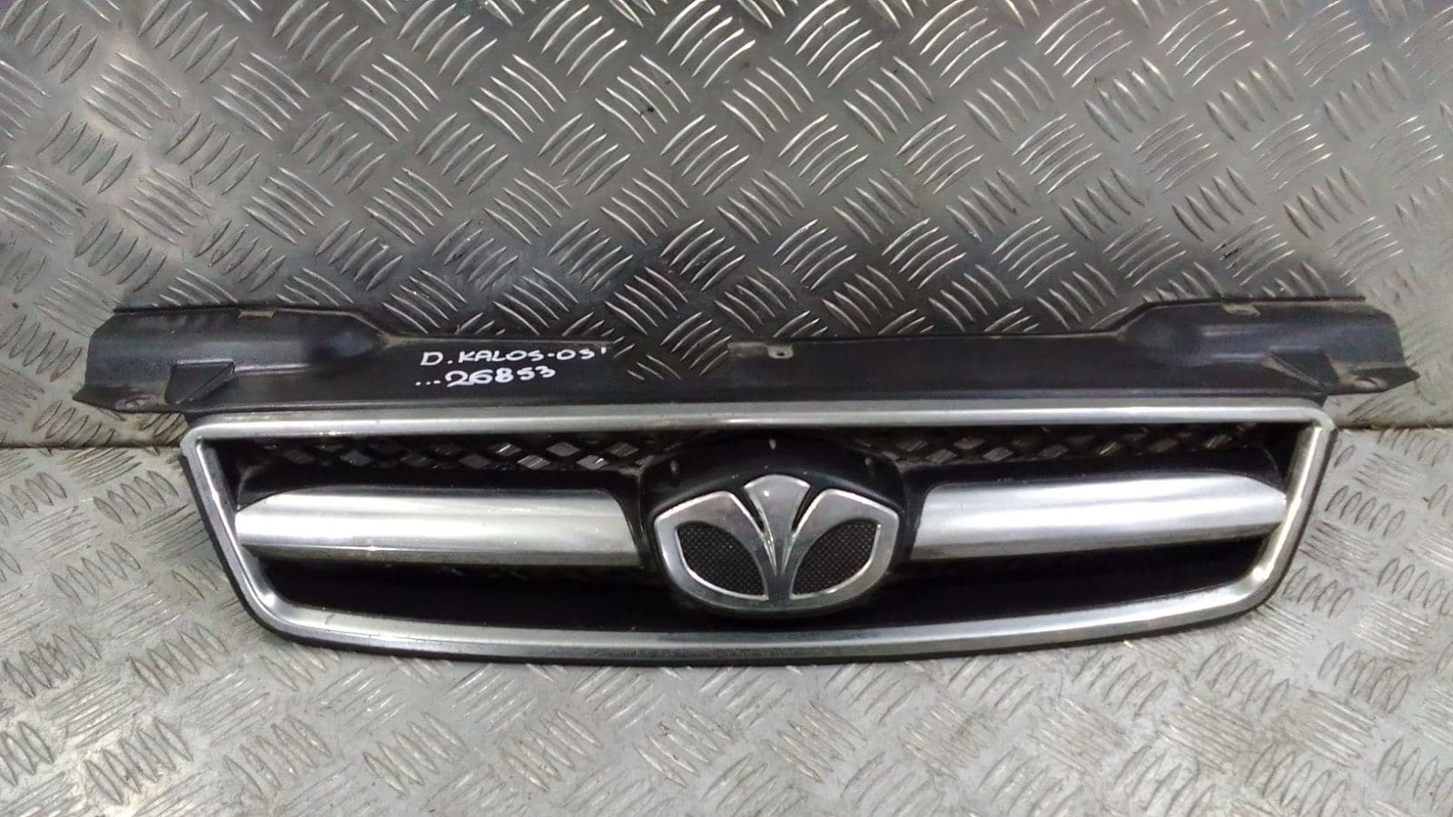 Решетка Daewoo Kalos 2005г.