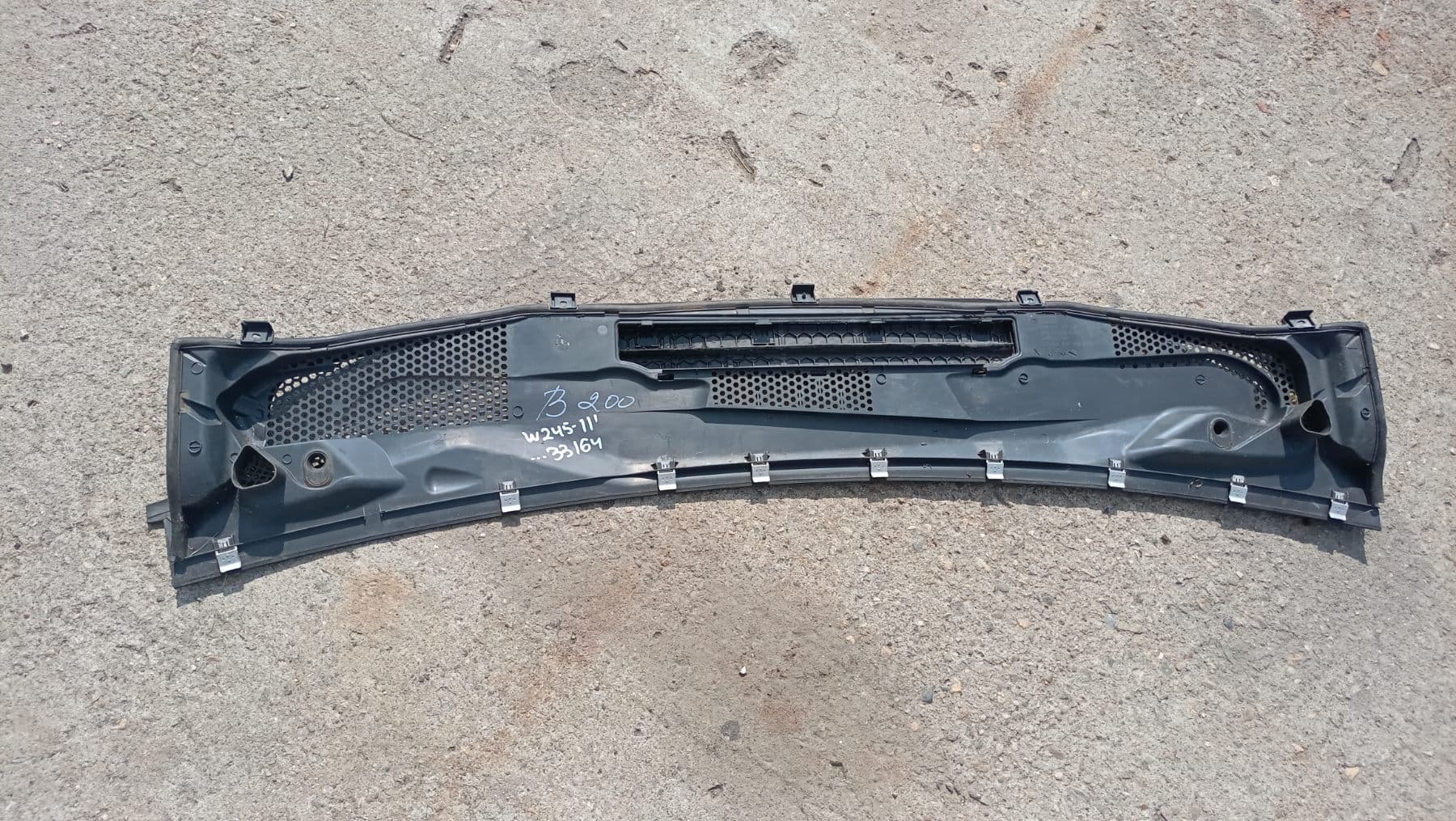 Кора под чистачки Mercedes B-Class W245 2011г. Mercedes-Benz B-Class W245 (2005-2011)