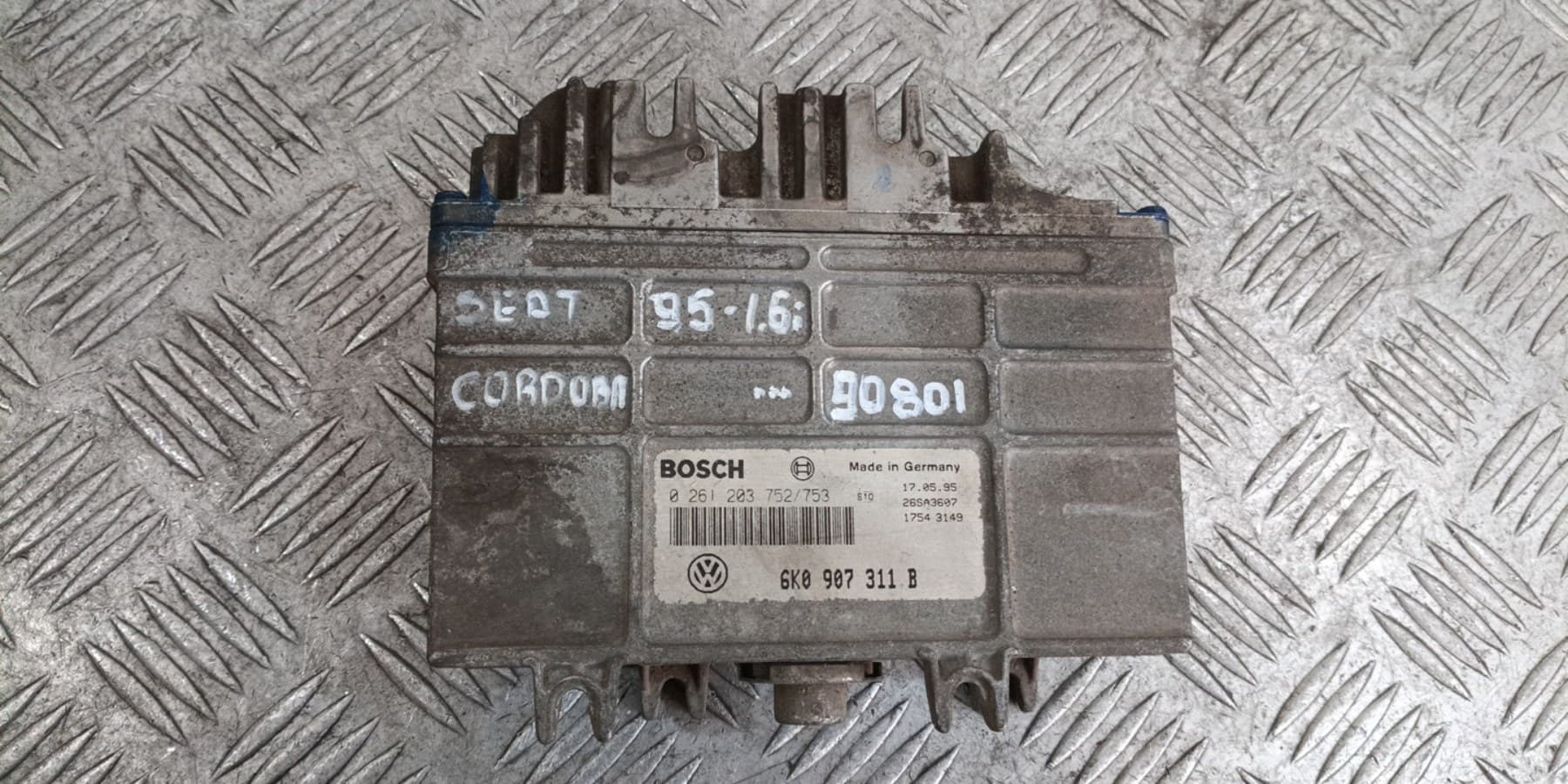 Компютър Seat Cordoba 1.6i 1995г. 6K0907311B 0261203752 EB Cordoba (6K) (1992-2003)