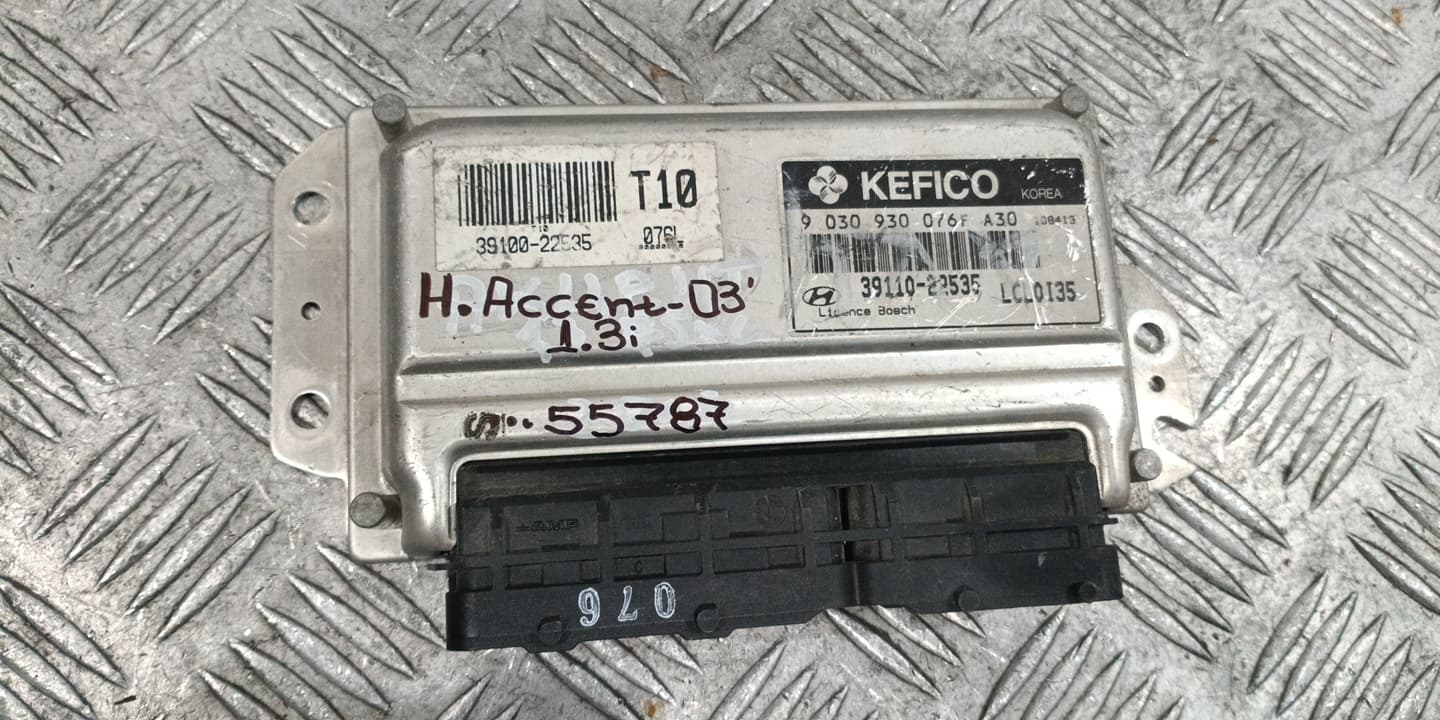 Компютър Hyundai Accent 1.3i 2003г. 39110-22535 EB Atos (1997-2001)