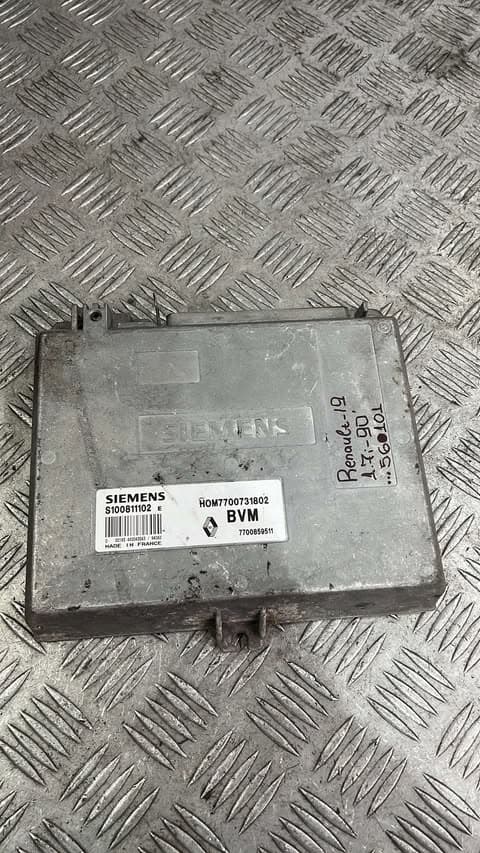 Компютър Renault 19 1.7i 1990г. S100811102 7700731802 EB 19 (1988-2000)