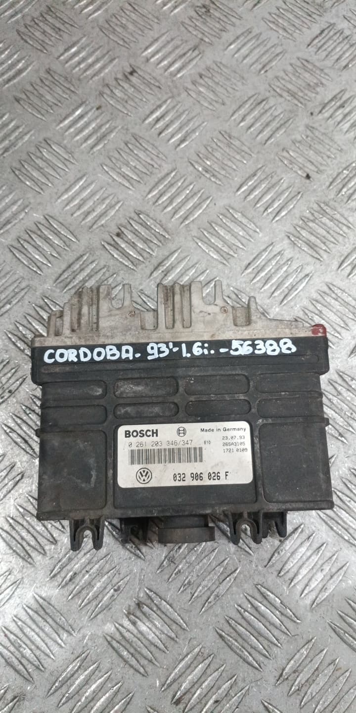 Компютър Seat Cordoba 1.6i 1993г. 032906026F 0261203346 EB Cordoba (6K) (1992-2003)
