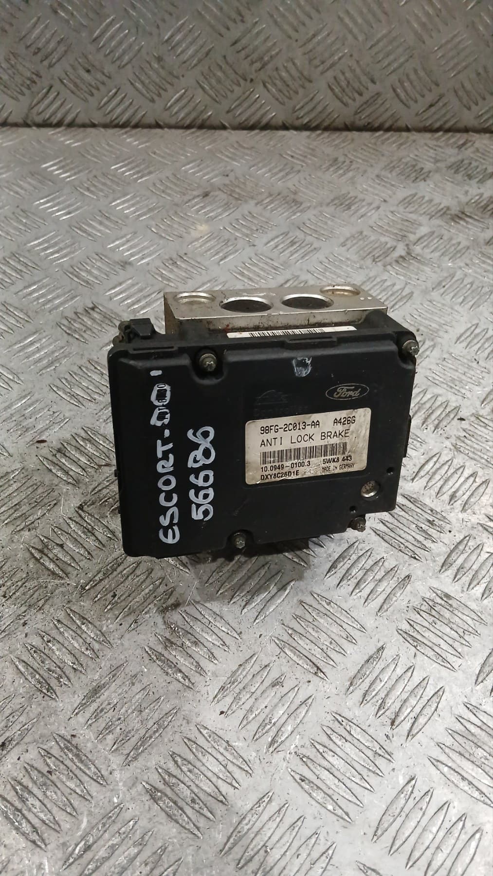 ABS Ford Escort 2000г. 98FG-2C013-AA 98FB-2M110-AA EB Escort (1995-2004)