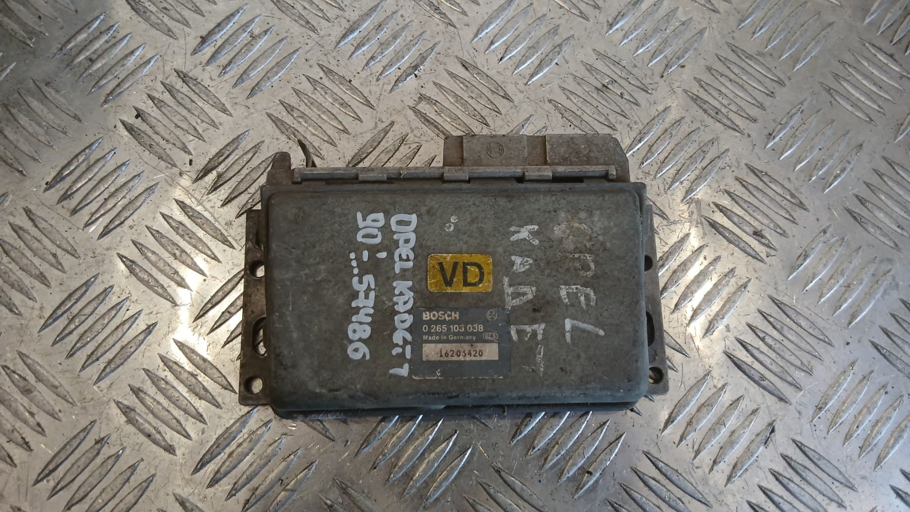 Компютър ABS Opel Kadett 1990г. 0265103038 EB Kadett (1984-1994)