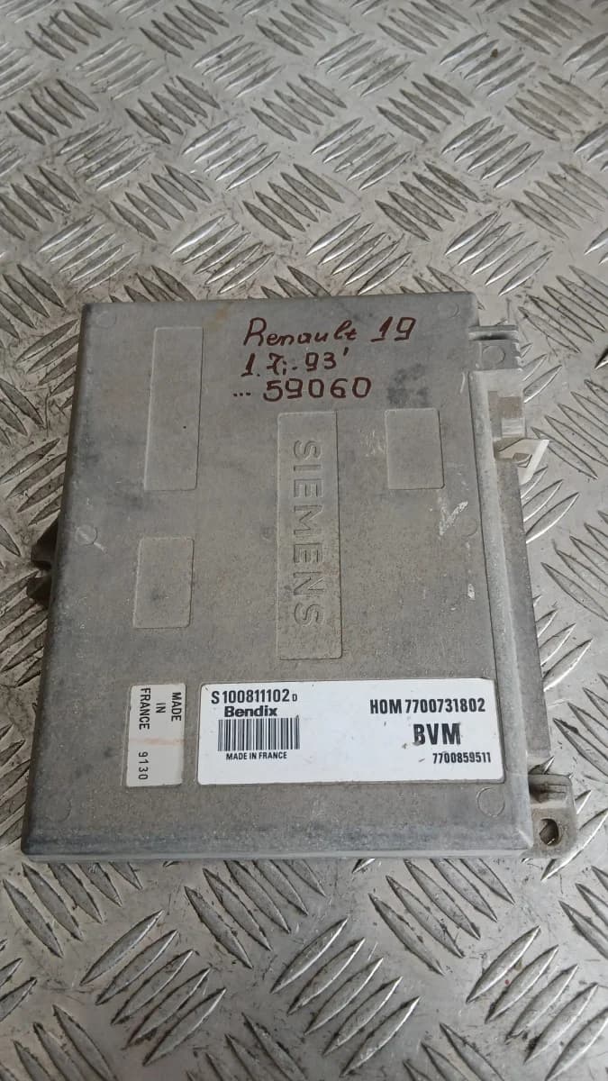 Компютър Renault 19 1.7i 1993 S100811102D 7700731802 19 (1988-2000)