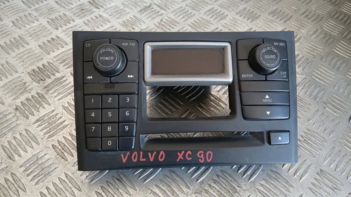 Панел мултимедия Volvo XC90 2005 30732643 05W40E-05 XC90 (2002-2014)