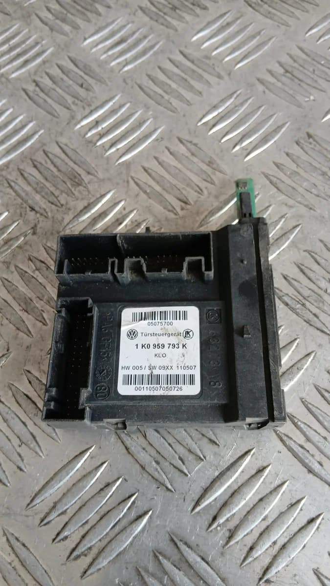 Модул VW Touran 2007 1K0959793K Volkswagen Touran (2006-2010)