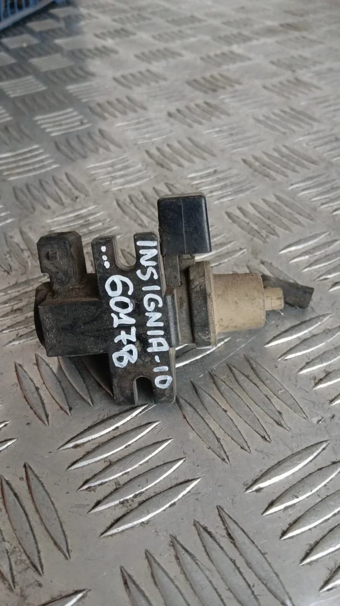 Вакуум клапан Opel Insignia 2010 55563534 7.01420.01 Insignia (2008- )