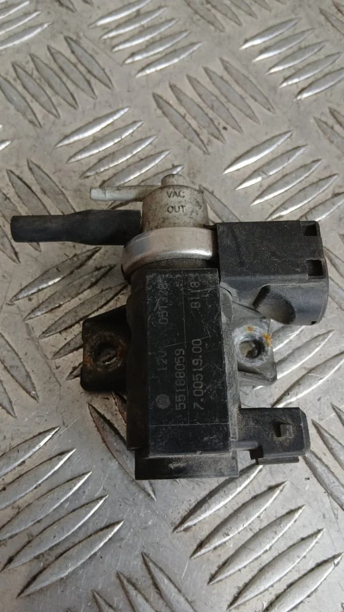 Вакуум клапан Fiat Croma 1.9 JTD 2005 55188059 7.00519.00 Croma (2005-2011)