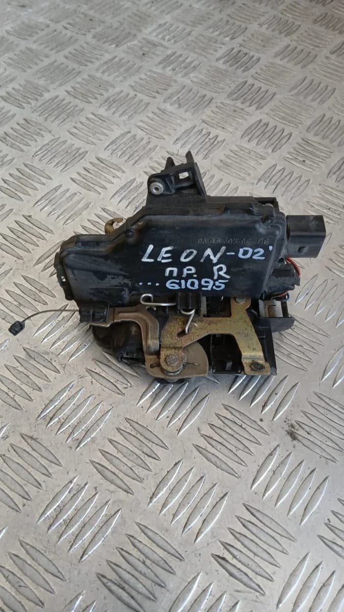 Брава врата Seat Leon 2002 (предна дясна) Leon (1M) (1999-2005)