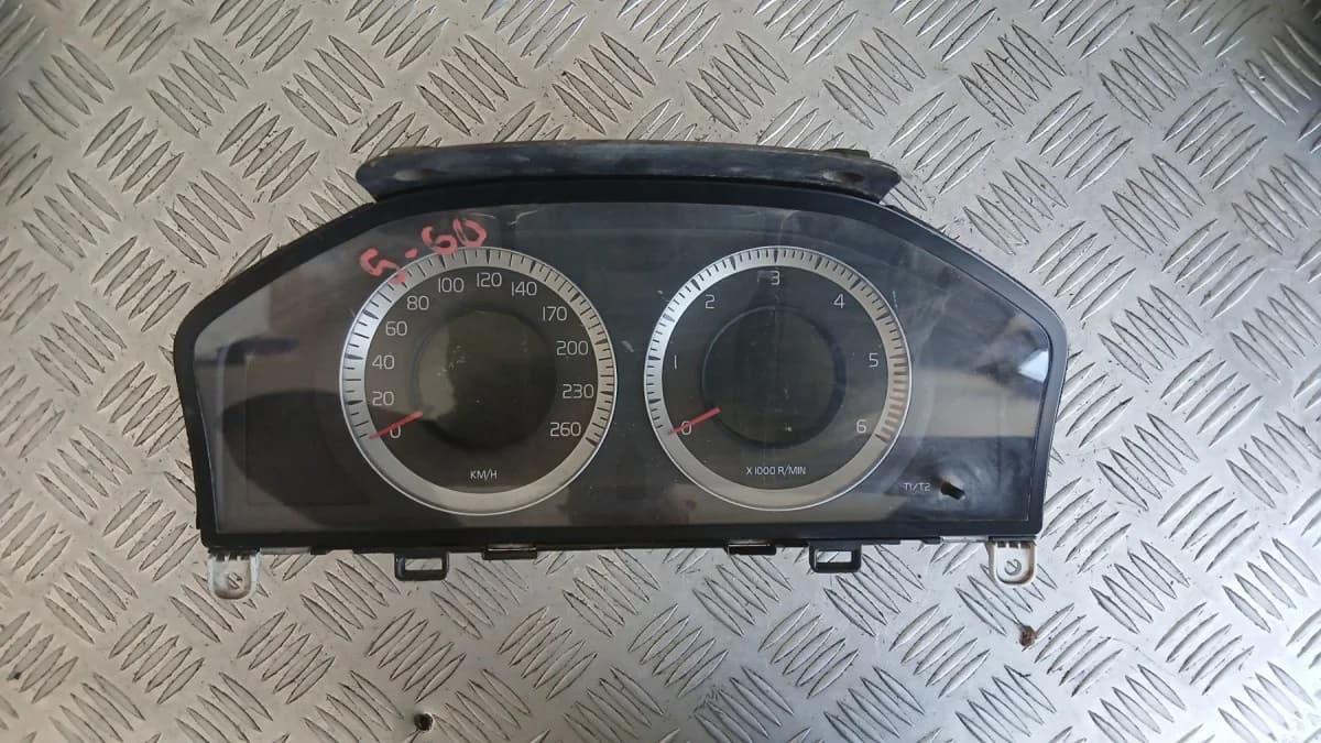 Километраж Volvo S60 2010 69399-320U 31270901AA S60 (2010-2018)