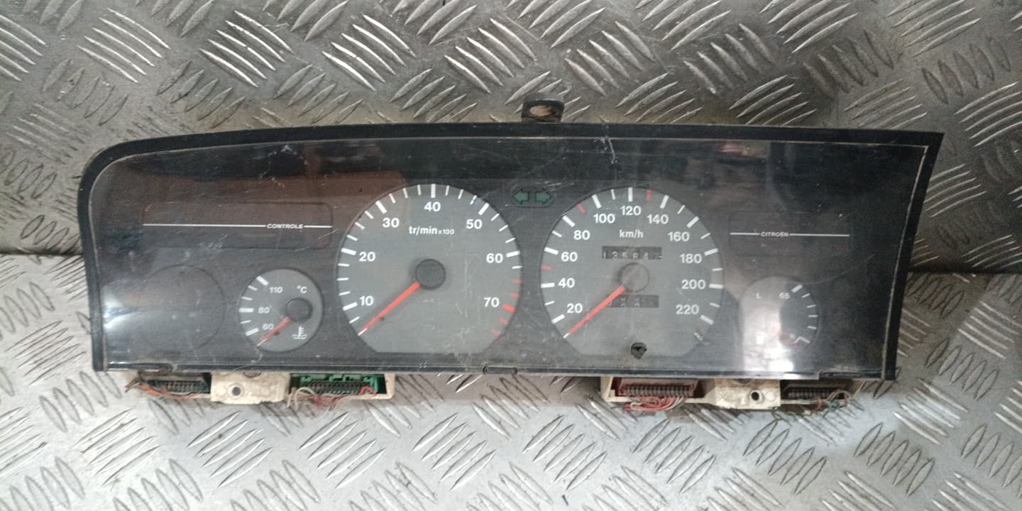 Километраж Citroen Xantia 1999г. Xantia (1993-2001)