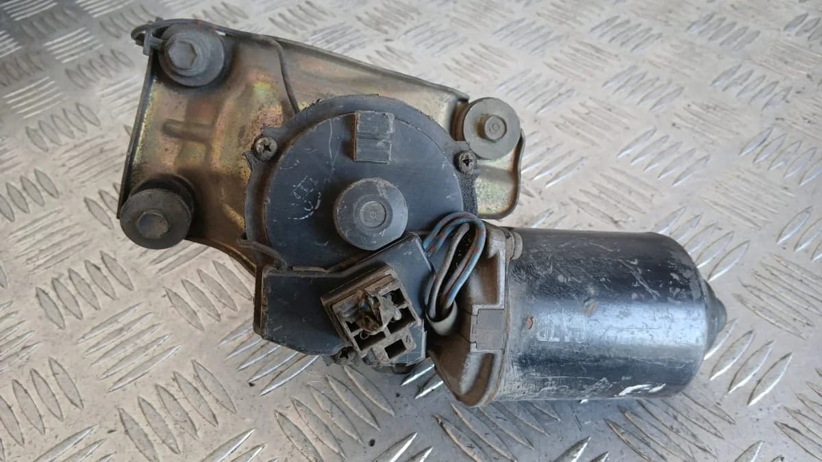 Моторче предни чистачки Mazda 626 1999 849100 6681
