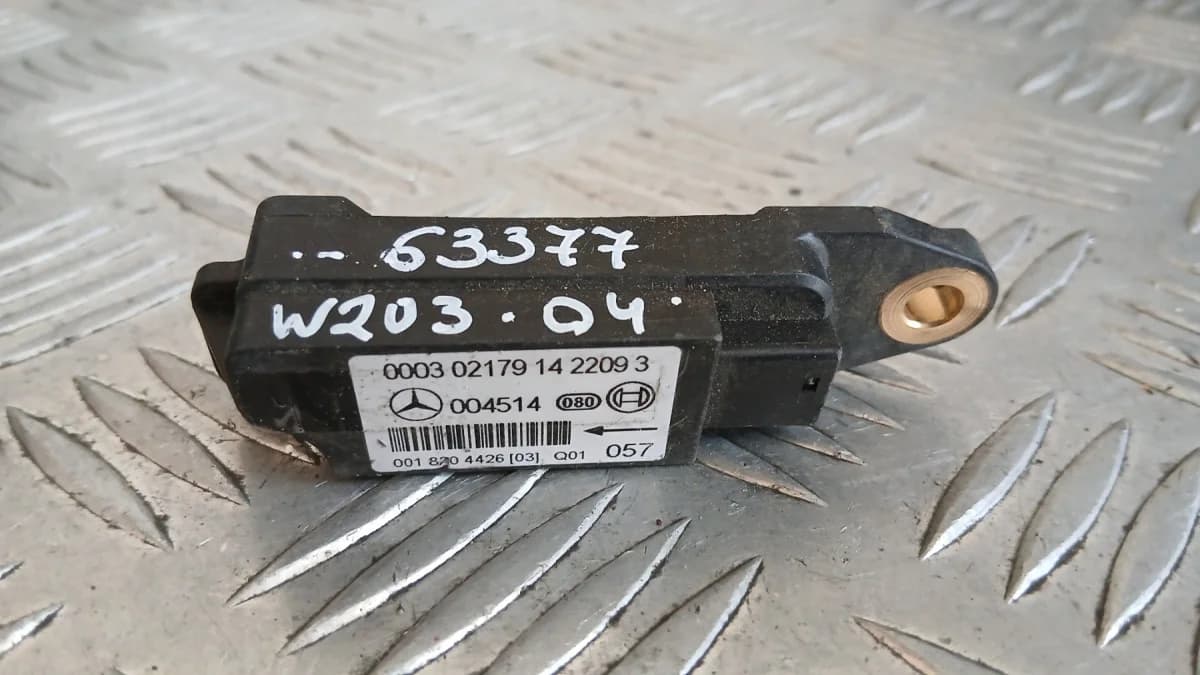 Сензор Mercedes C W203 2004 0018204426 004514 0003 02179 14 2209 3 Mercedes-Benz C-Class 203 (W/S/CL) (2000-2006)