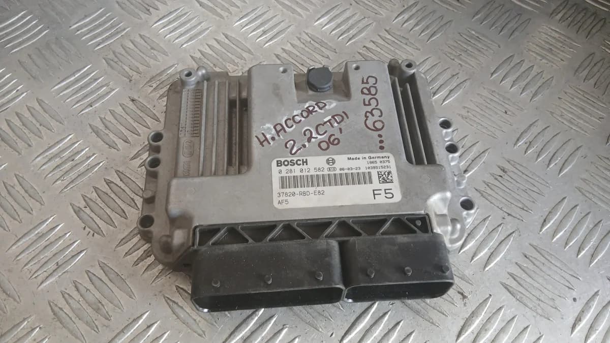Компютър Honda Accord 2.2 CTDi 2006 0281012582 37820-RBD-E82 Accord VII (2002-2007)