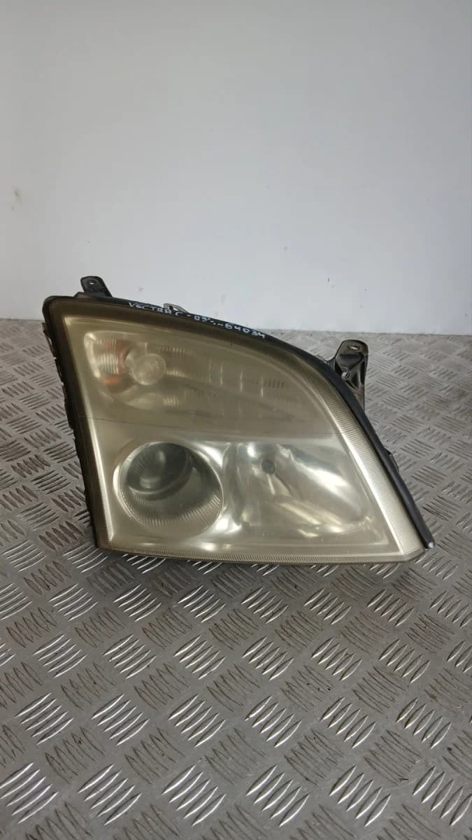 Десен фар Opel Vectra C 2003 155888-00 Vectra C (2002-2008)