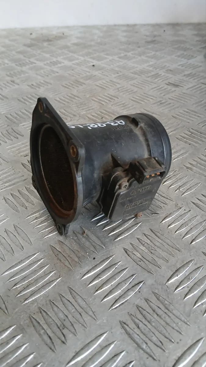 Дебитомер Audi A3 1.6i 1998 058133471 AFH60-10B A3 (8L) (1996-2003)
