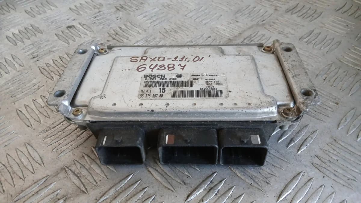 Компютър Citroen Saxo 1.1i 2001 0261206246 9637838780 Saxo (1996-2004)