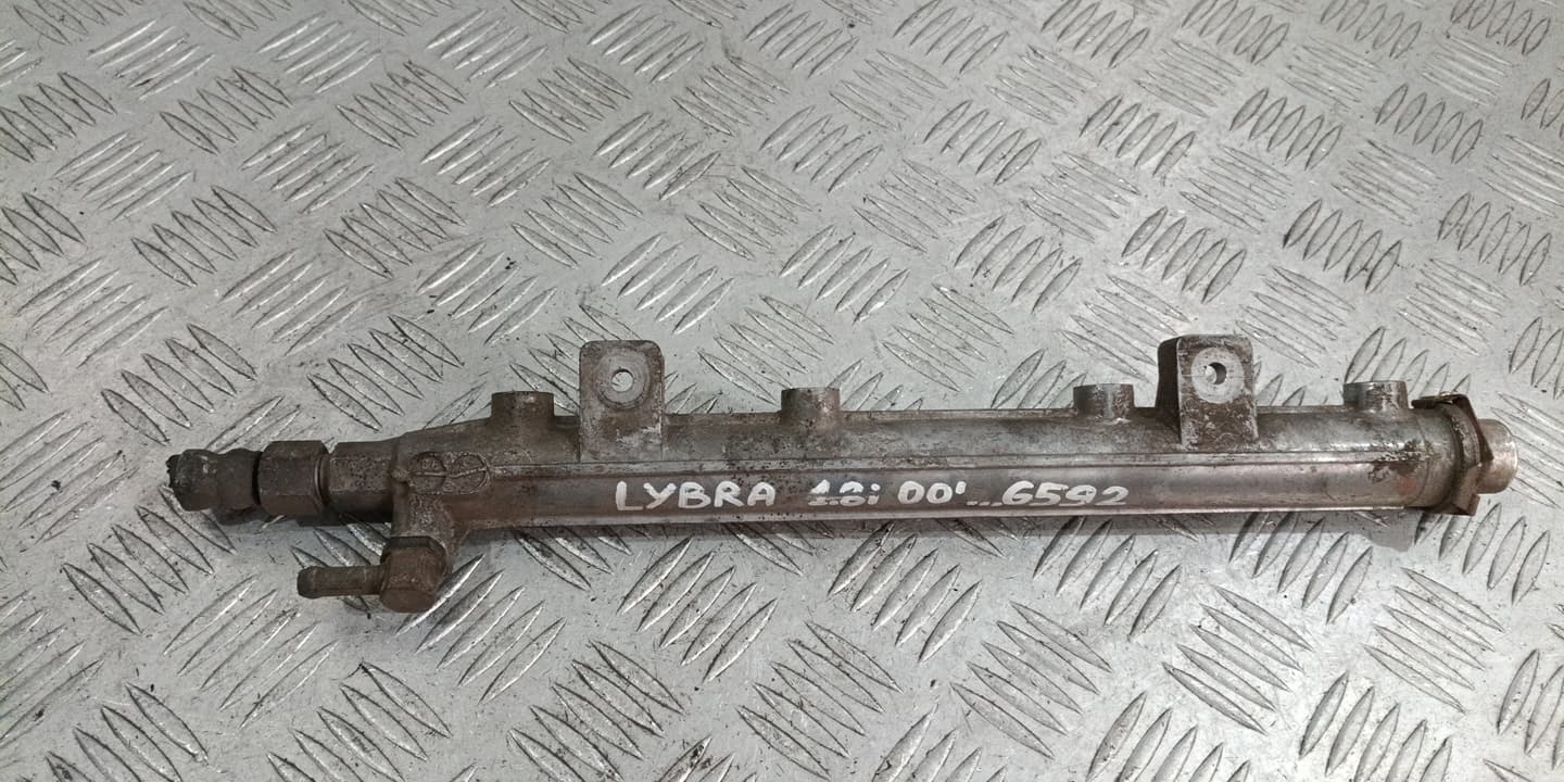 Горивна рейка Lancia Lybra 1.8i 2000г.