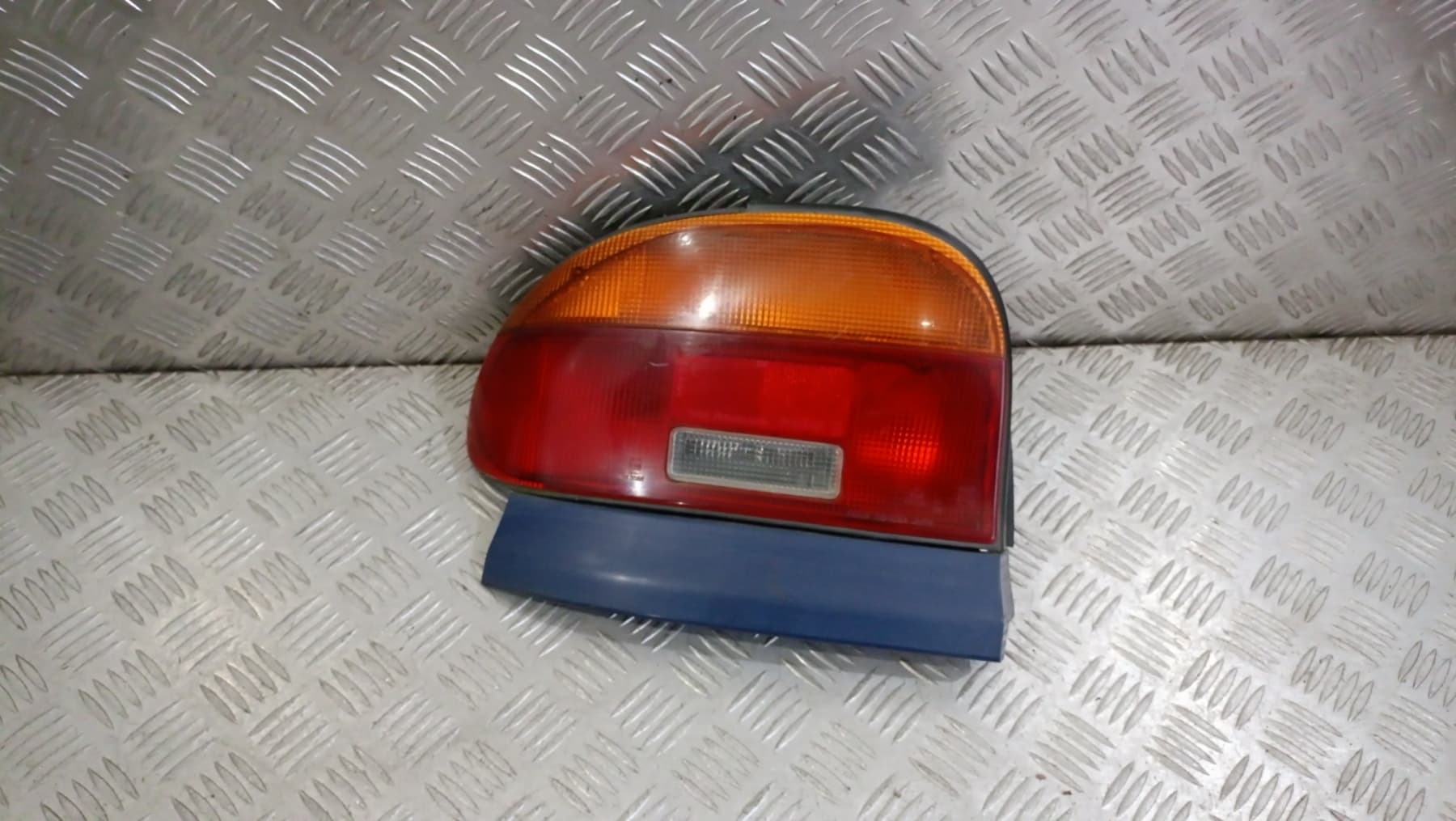 Ляв стоп Mazda 121 1994г.