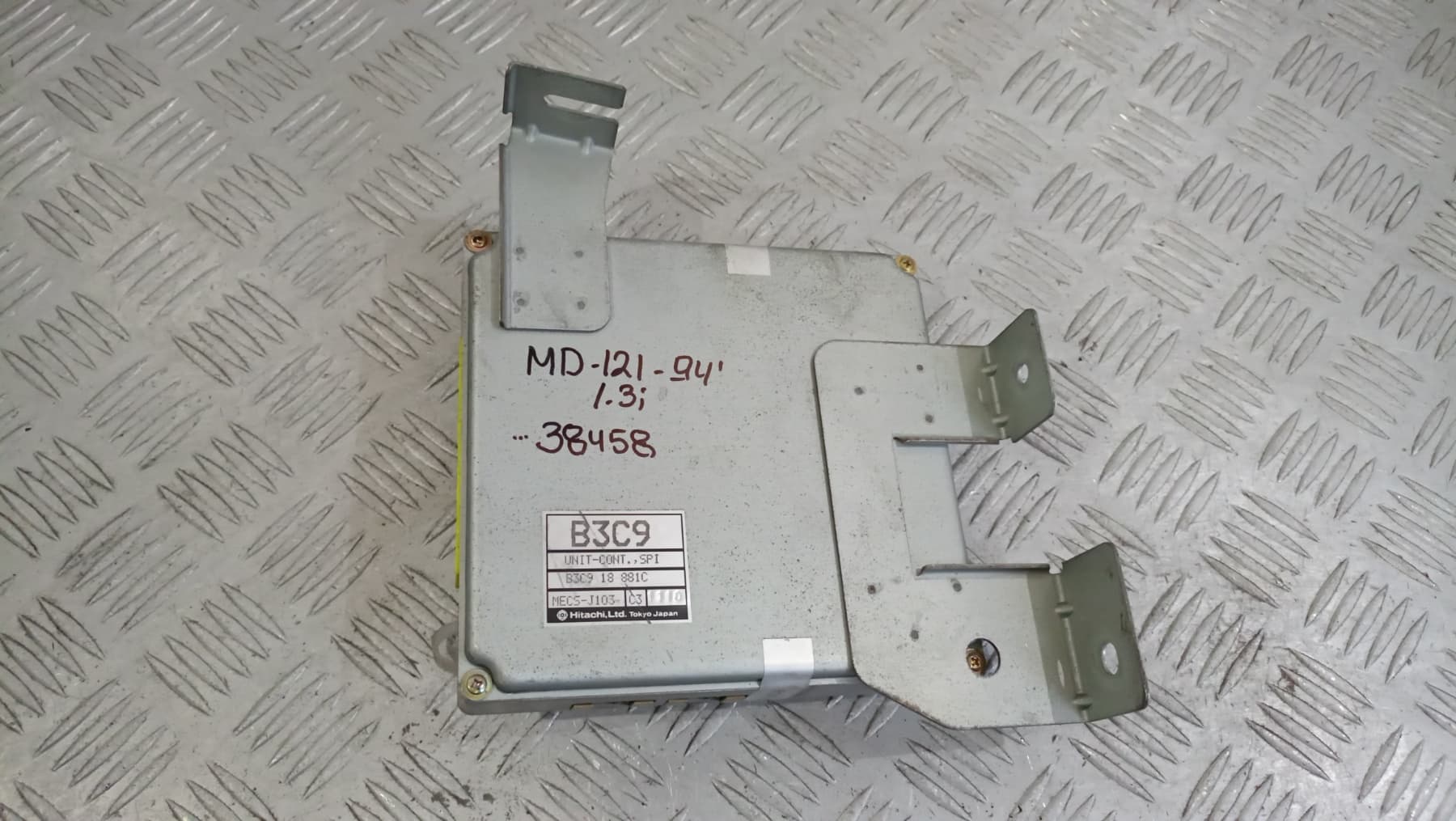 Компютър Mazda 121 1.3i 1994г. MECS-J103 EB