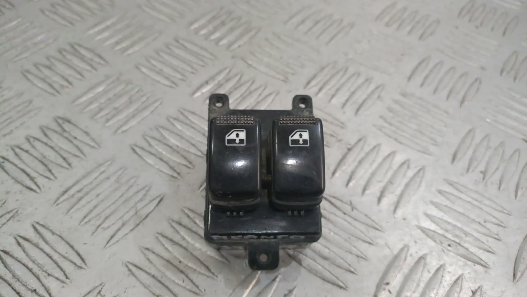 Бутони Kia Picanto 2004г.