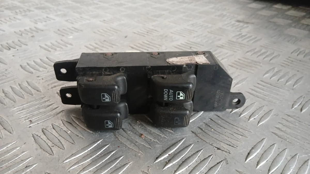 Панел бутони Hyundai Santa Fe 2004 Santa Fe (2000-2006)