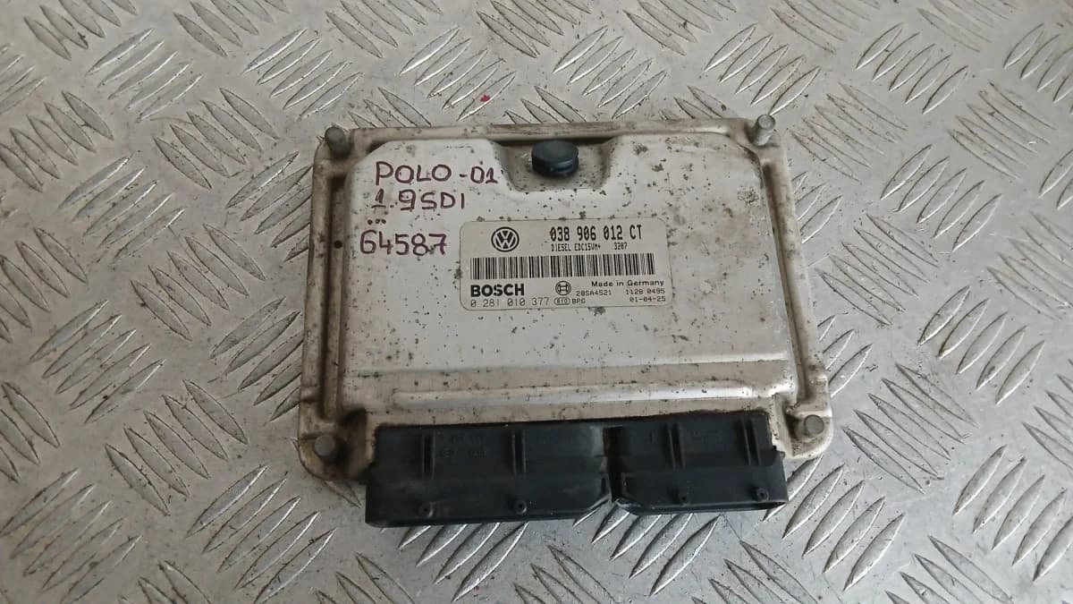 Компютър VW Polo 1.9 SDI 2001 038906012CT 0281010377 Volkswagen Polo (6N/6N2) (1994-2003)